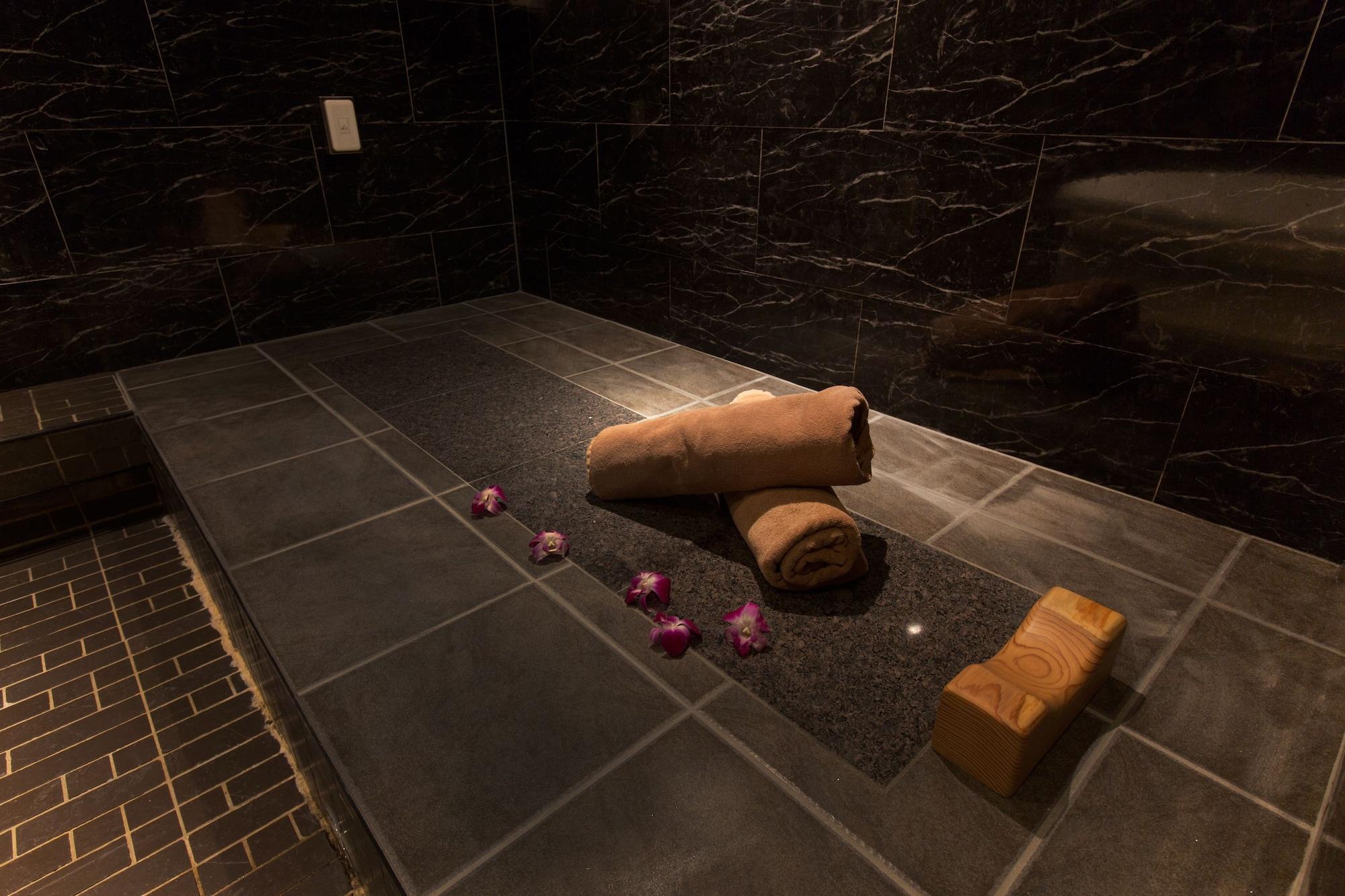 Hotel Atlantis (Adults Only) Osaka Buitenkant foto