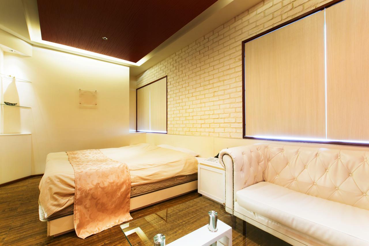 Hotel Atlantis (Adults Only) Osaka Buitenkant foto