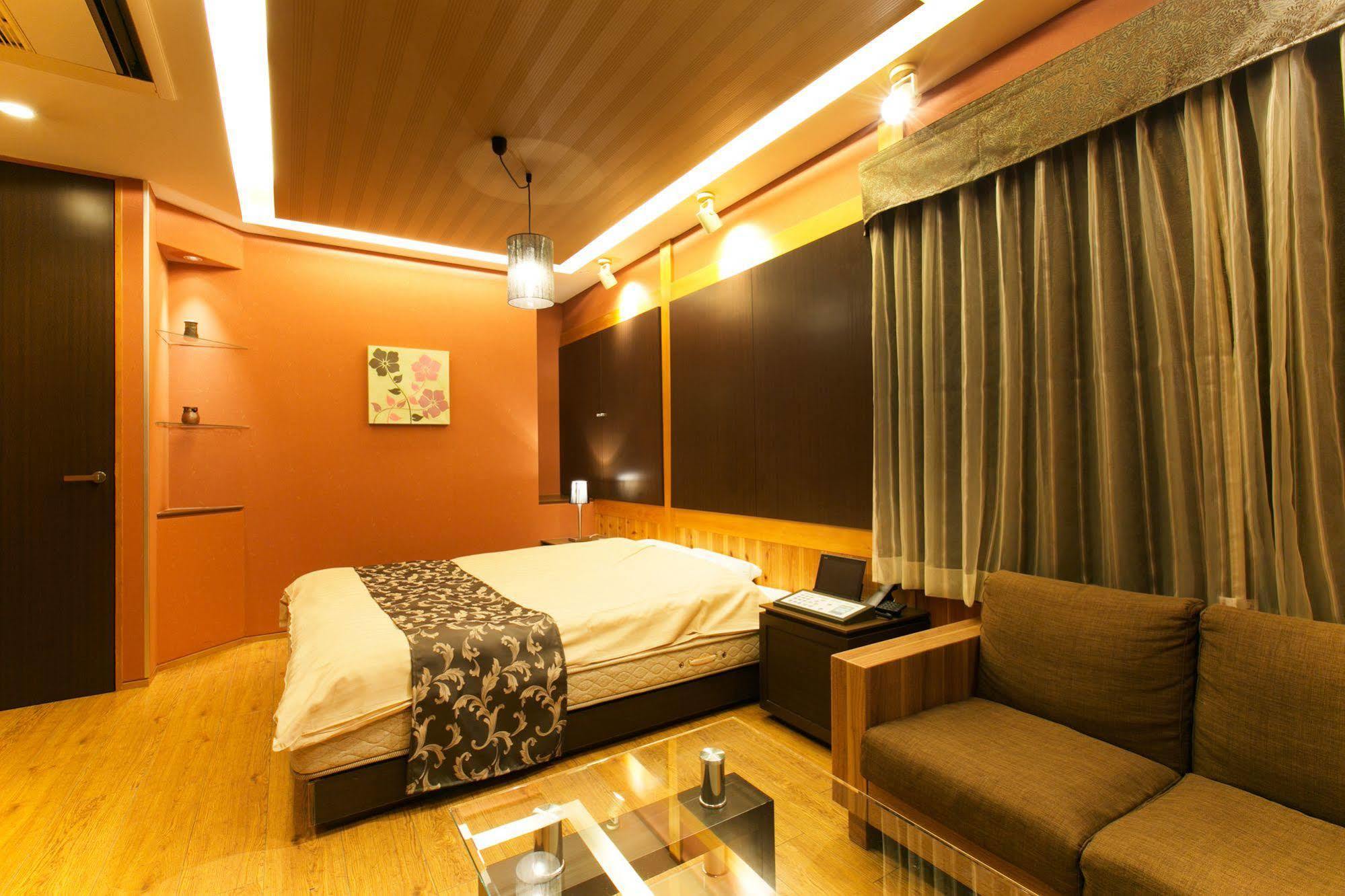 Hotel Atlantis (Adults Only) Osaka Buitenkant foto