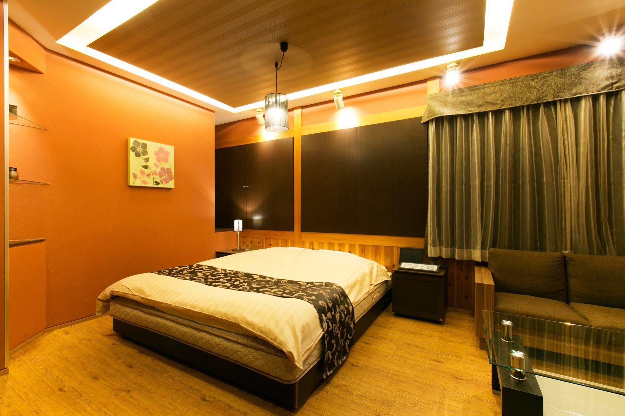 Hotel Atlantis (Adults Only) Osaka Buitenkant foto