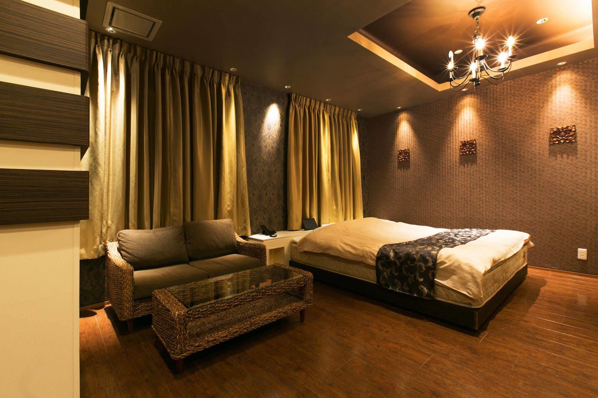 Hotel Atlantis (Adults Only) Osaka Buitenkant foto